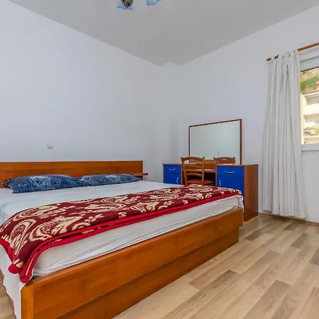 Apartments Kristina Omiš Extérieur photo