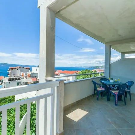 Apartments Kristina Omiš Extérieur photo