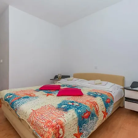 Apartments Kristina Omiš Extérieur photo